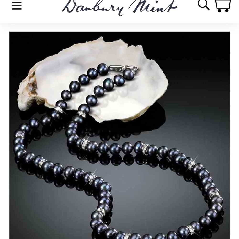 Danbury Mint Black Pearl Necklace Classic Elegance - Picture 5 of 7